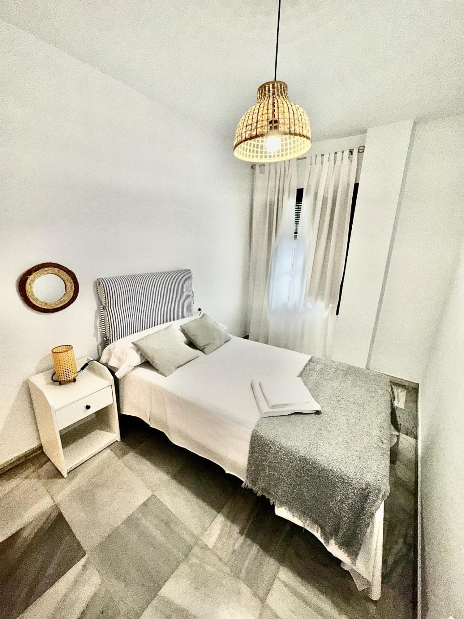 Apartamento Arellano Daire Carmona  Dış mekan fotoğraf