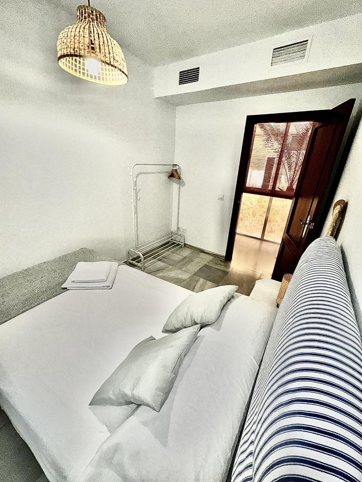 Apartamento Arellano Daire Carmona  Dış mekan fotoğraf